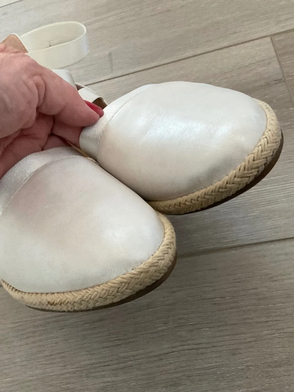 GENTLE SOULS Noa -Beth Leather Espadrille Sandal In Silver Ice Size 8.5